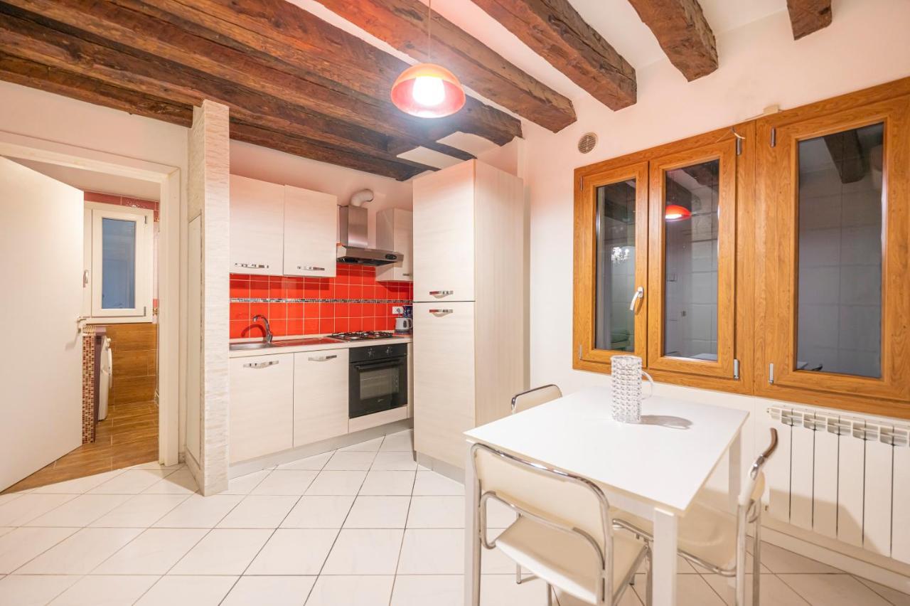 San Marco Suite - 5 Min From San Marco Венеция Екстериор снимка